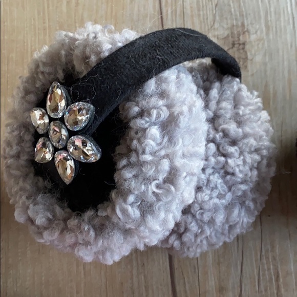 *WHOLESALE* Fashion Ear Muff Assortment - Picture 6 of 8